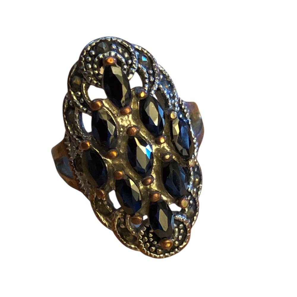 Victorian Gothic ring style